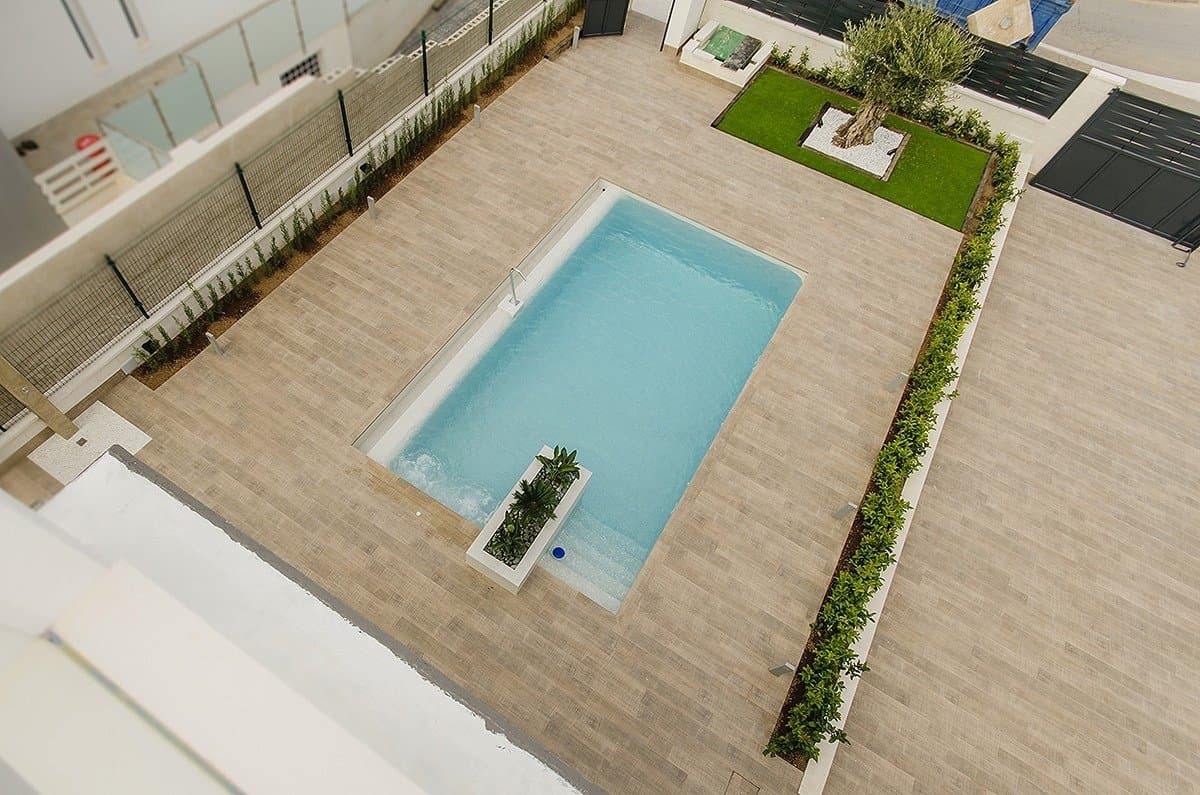 Villa in Playa Honda - photo 3