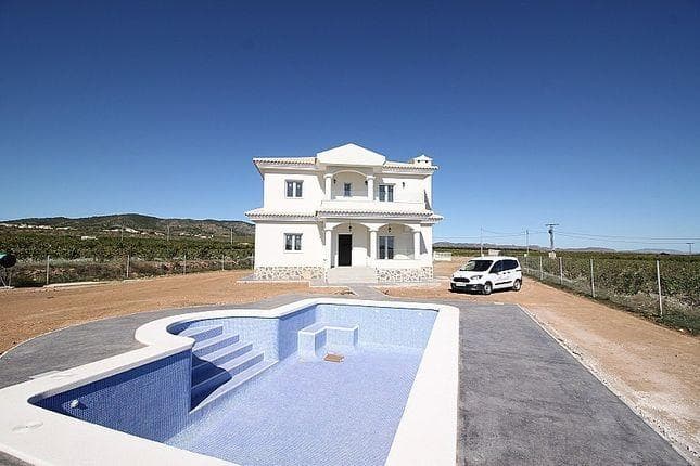 Villa in Pinoso - photo 2