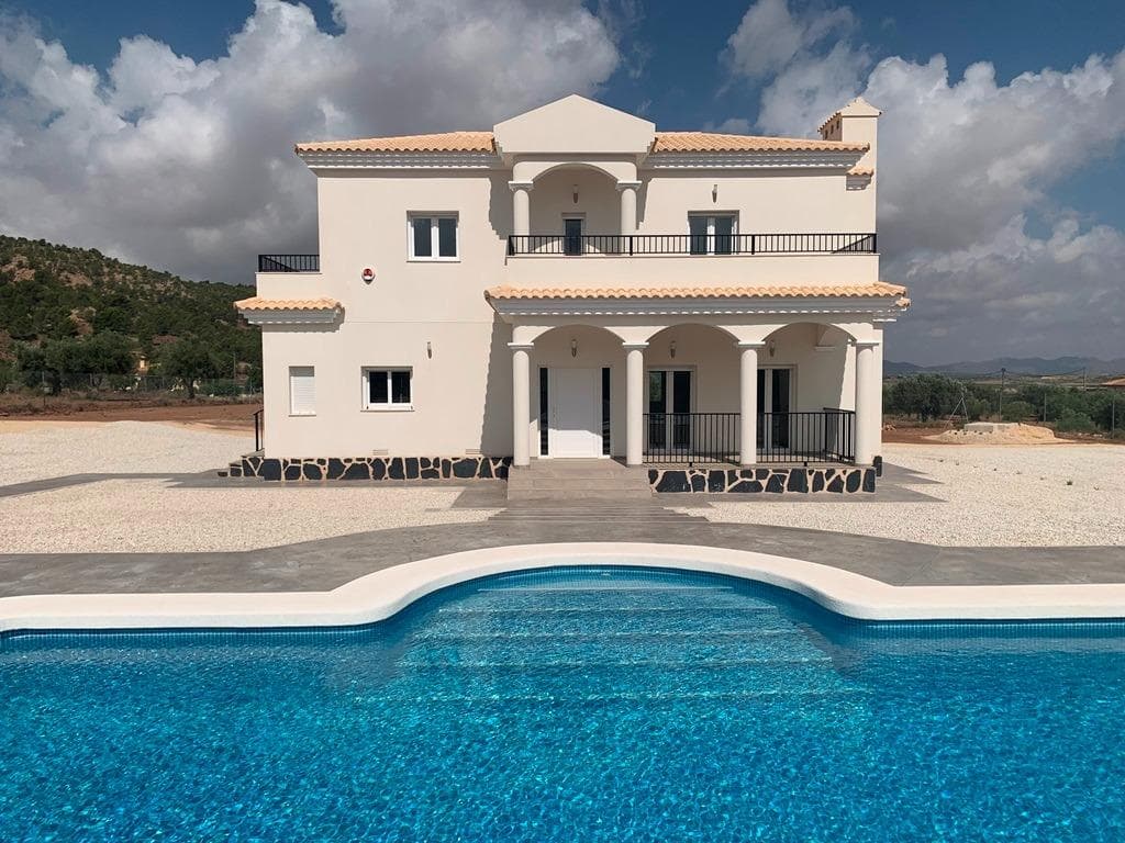 Villa in Pinoso - photo 3