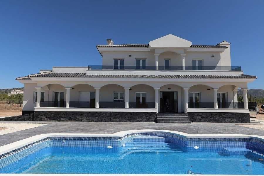 Villa in Pinoso - photo 2