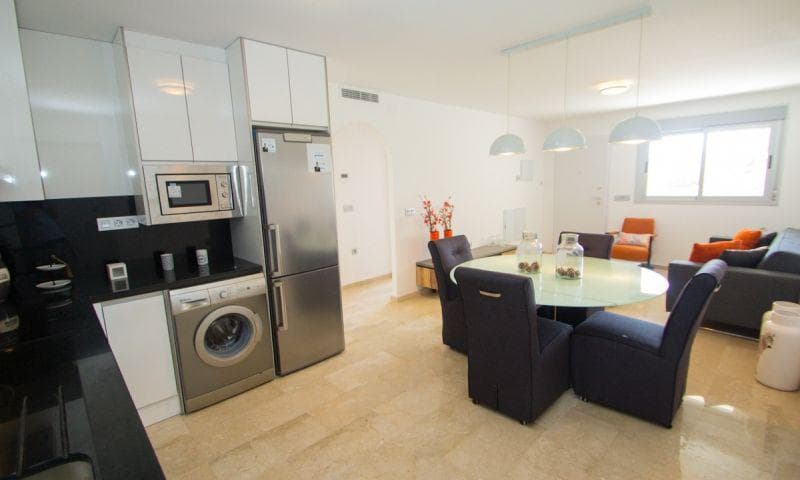 Apartment in Las Filipinas - photo 4