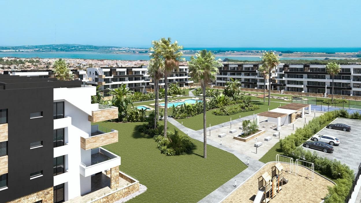 Apartment in Torrevieja - main photo