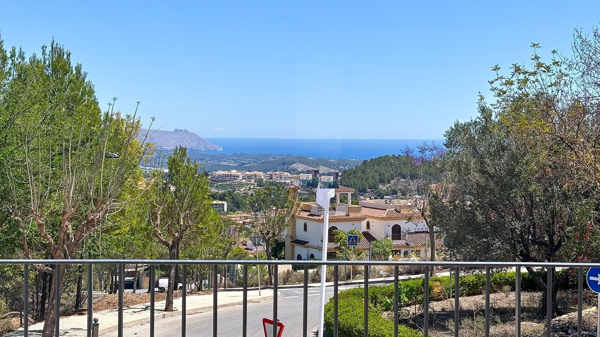 Villa in Polop - photo 2